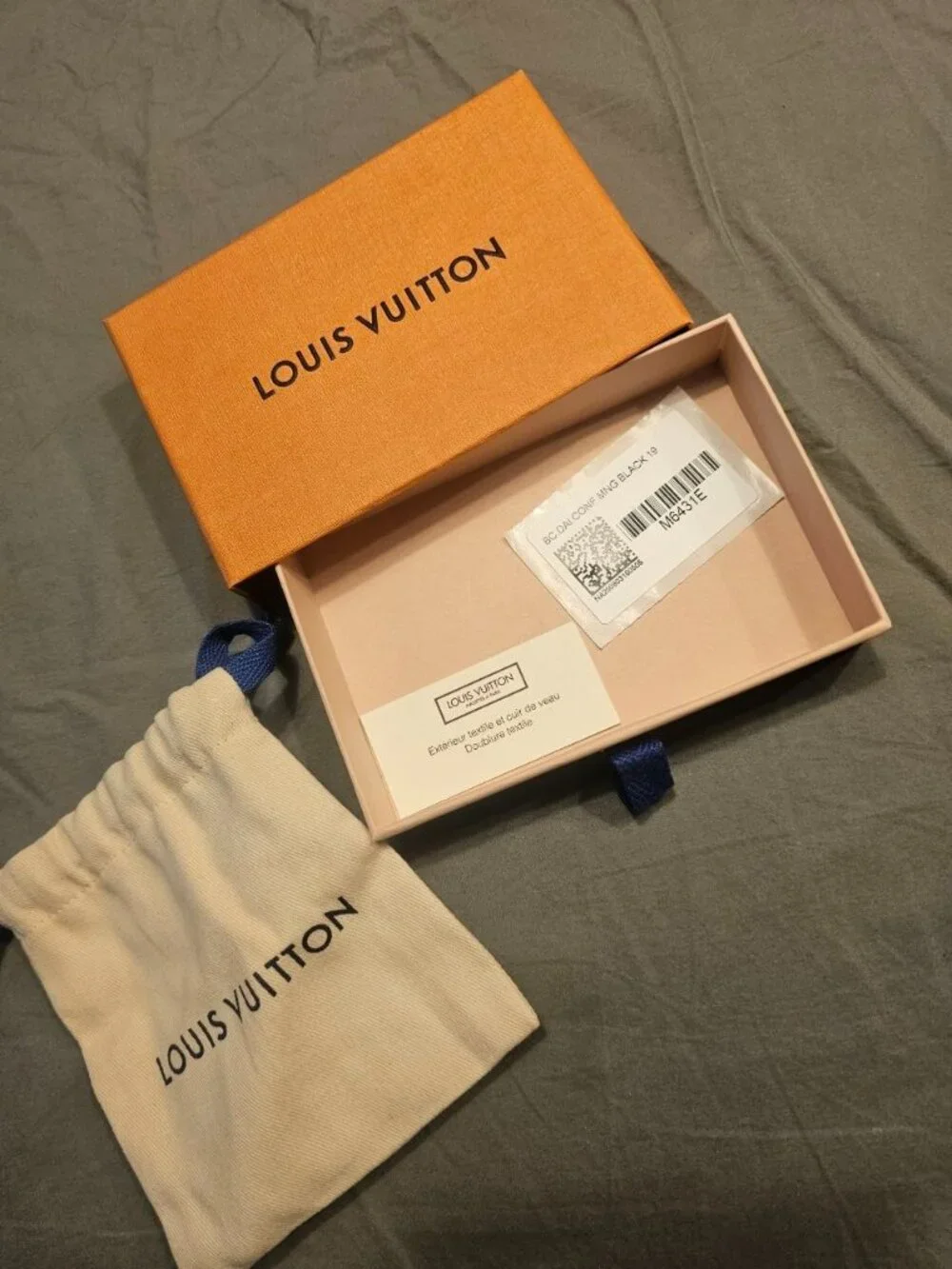 NEW - Louis Vuitton Dragonne Key Holder Key Chain LV Monogram Brown + Dust Bag